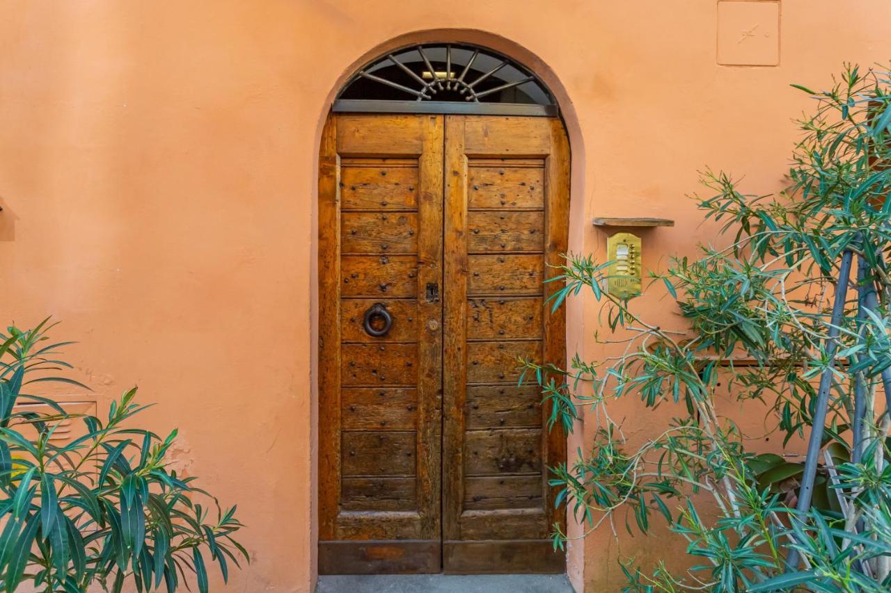 Art House Trastevere Luxury Apartment Рим Экстерьер фото