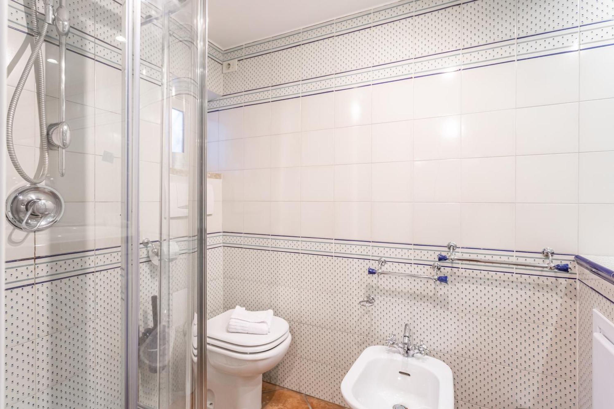 Art House Trastevere Luxury Apartment Рим Экстерьер фото